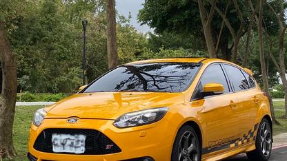 2013 Ford 福特 Focus 5d