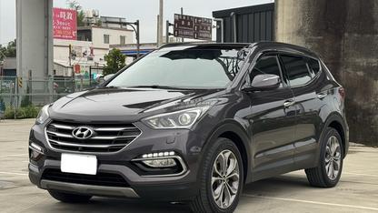 2017 Hyundai 現代 Santa fe