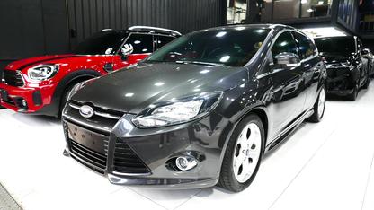 2013 Ford 福特 Focus 5d