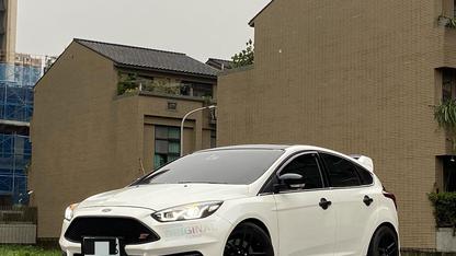 2013 Ford 福特 Focus 5d