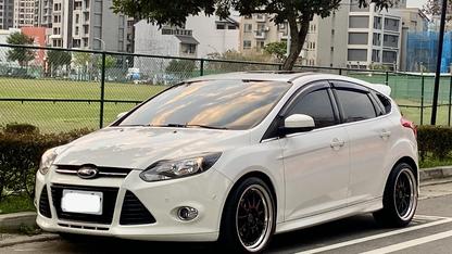 2013 Ford 福特 Focus 5d
