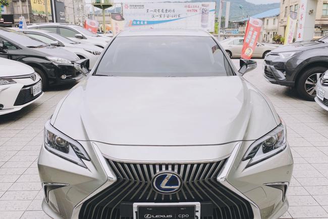 Lexus Es300h 豪華版 6代 中古車 二手車 158 8萬 Lexus Cpo 南港營業所abc好車網