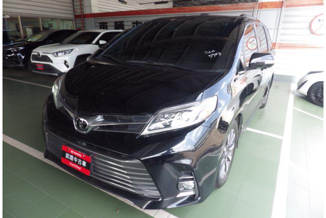 Toyota Sienna 3 5 Le 3代 17 中古車 二手車 160 8萬 Toyota國都松江所abc好車網