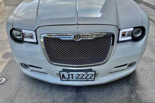 Chrysler 300c 3 5 05 中古車 二手車 69 8萬 81嚴選save炳鑫汽車abc好車網