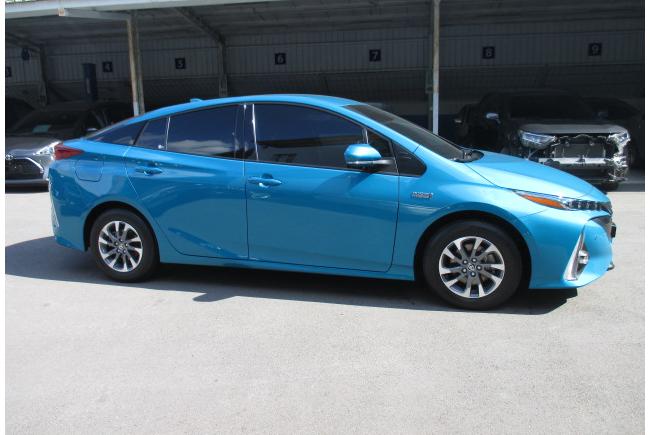 Toyota Prius Phv 1 8 中古車 二手車 106 8萬 Toyota和航春日所abc好車網