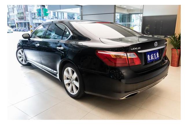 Lexus Ls600hl 4代 10 中古車 二手車 49 8萬 東威汽車abc好車網