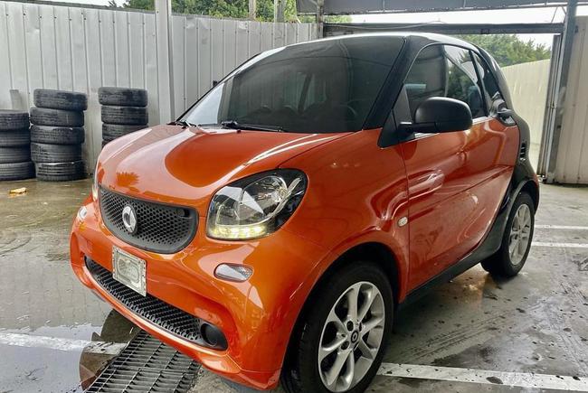 Smart Fortwo 52kw Pure 17年中古車 二手車 58 8萬 鑫總汽車abc好車網