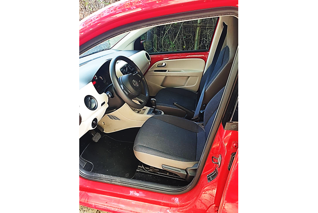 Volkswagen Up 1 0 High 13 中古車 二手車 31 5萬 Abc好車網