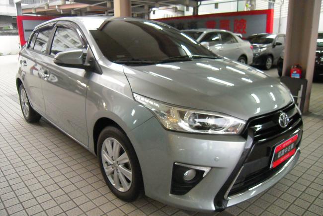 Toyota Yaris 1 5 E 2代 16年中古車 二手車 44 8萬 Toyota中誠草屯所abc好車網