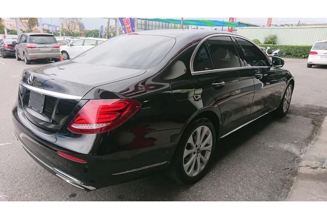 M Benz E250 Exclusive 17年中古車 二手車 2萬 格上一手中古車士林營業所詹先生abc好車網