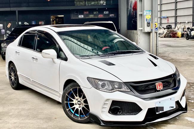 Honda Civic 1 8 Vti S 8代 10年中古車 二手車 15 8萬 阿文の圓夢車坊abc好車網 Honda Civic 1 8 Vti S 8代 10年中古車 二手車 15 8萬 阿文の圓夢車坊abc好車網