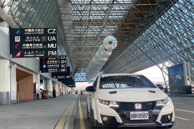 Honda Civic Type R Fk2 16 中古車 二手車 150萬 老吳好車報報abc好車網 Honda Civic Type R Fk2 16 中古車 二手車 150萬 老吳好車報報abc好車網